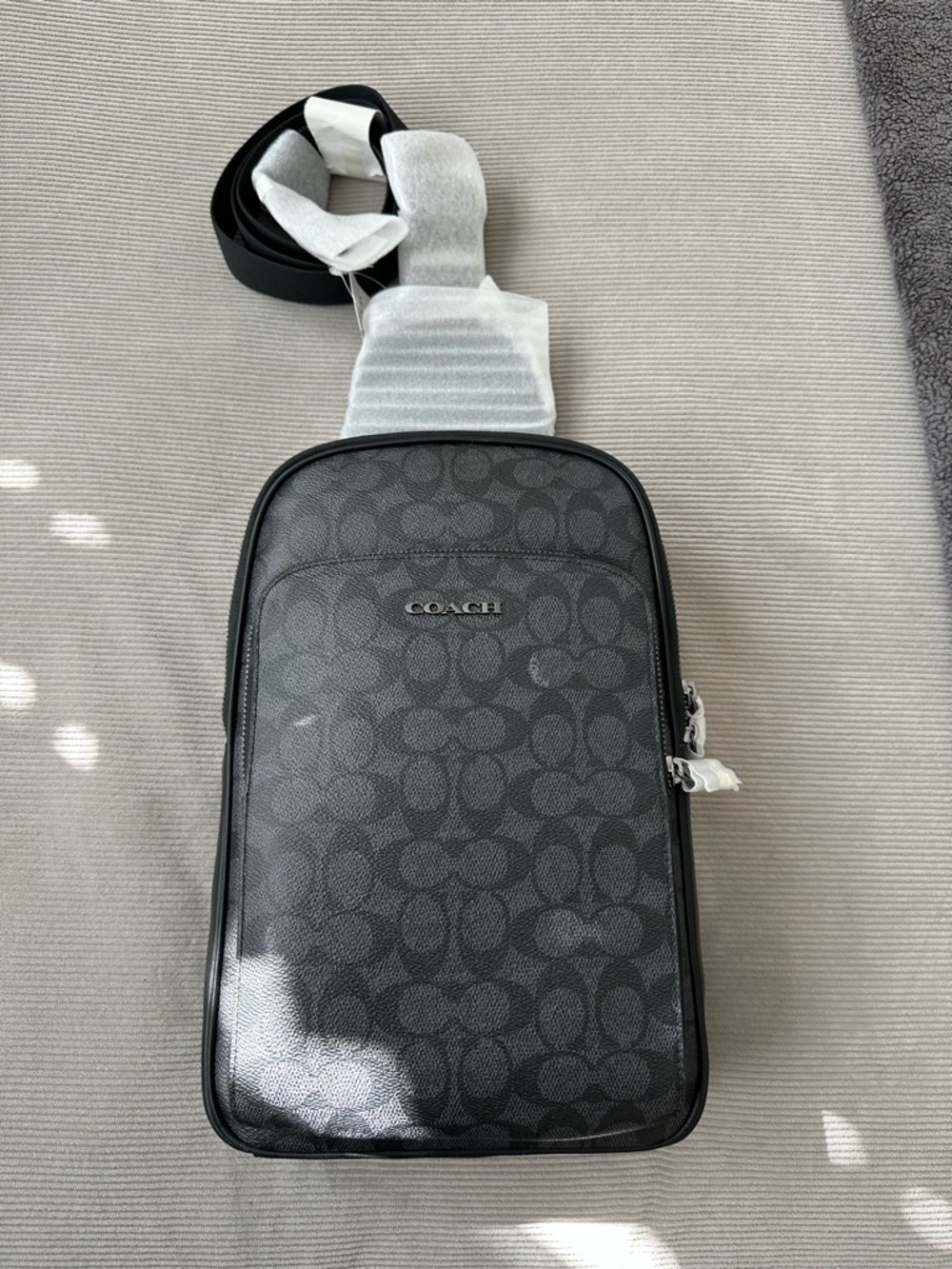 Coach Men's Black Signature Sling Bag with Logo Detail (Ethan Pack)